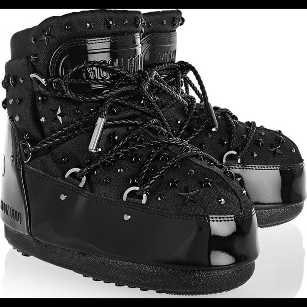 Jimmy choo moon boots